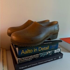 Plasticana hemp clogs